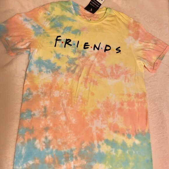 Private Label Tops - "RETRO “Friends" TV Show Shirt - NWT